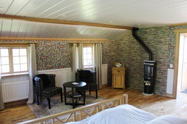 Chalet suite with sauna overlooking the lake